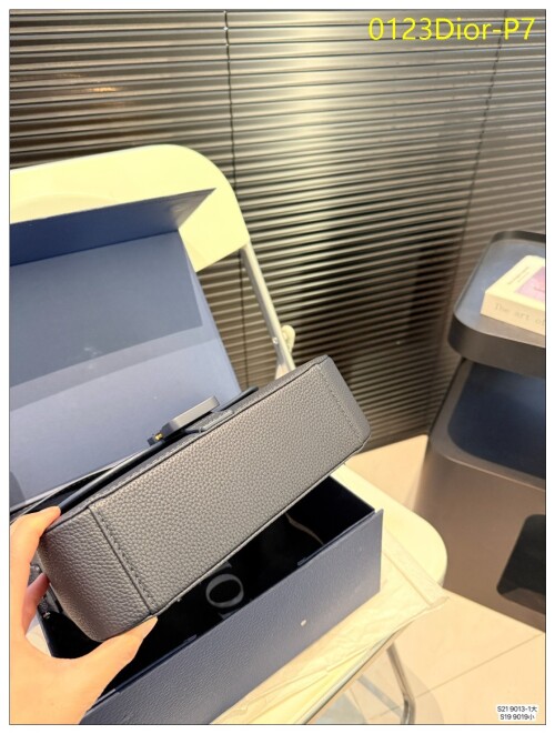 0123Dior P7