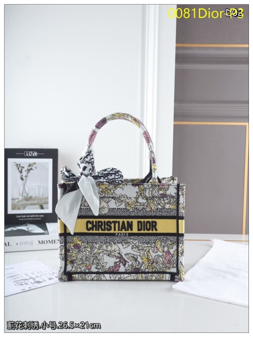 0081Dior P3