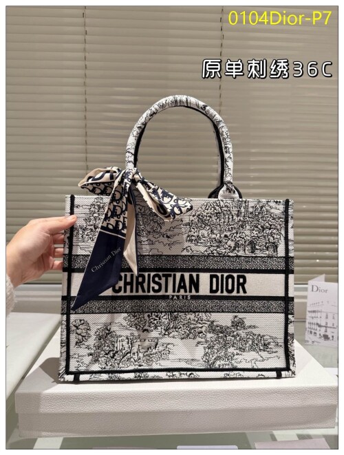 0104Dior P7