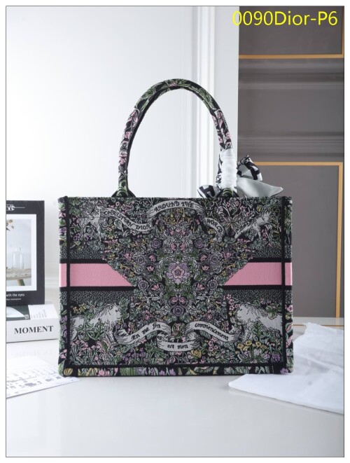 0090Dior P6