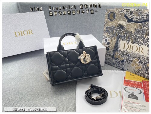 0102Dior P4