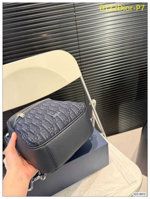 0122Dior P7