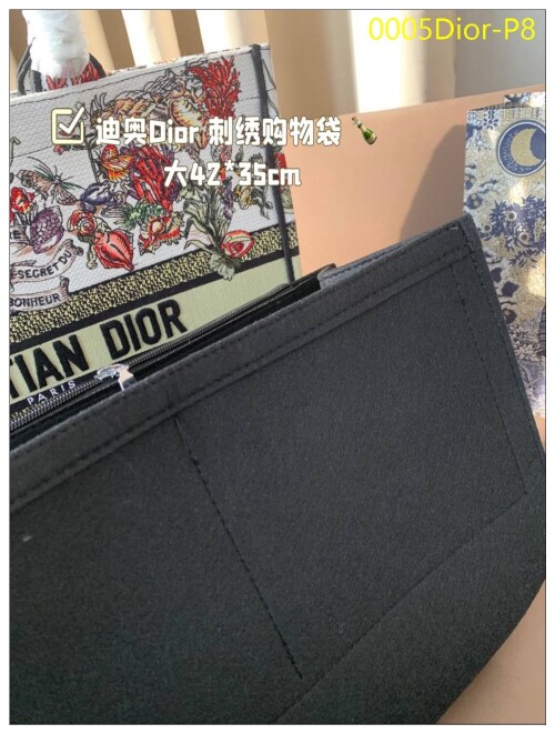 0005Dior P8