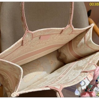 4051d85d8098fda51c2de6abeeb9a019