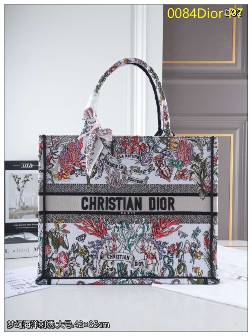 0084Dior P7