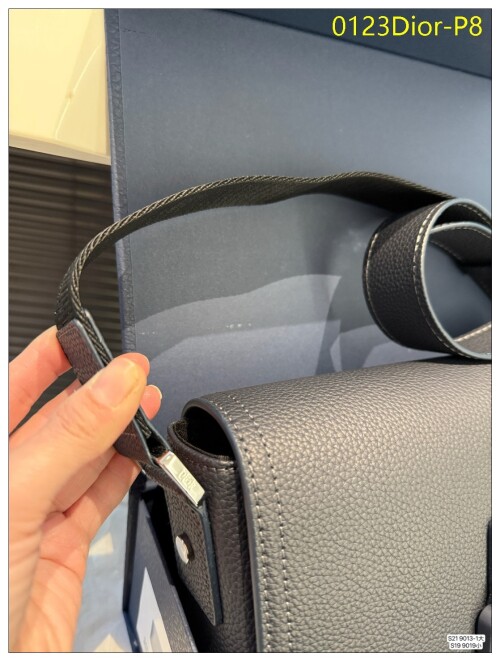 0123Dior P8