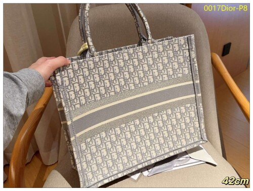 0017Dior P8