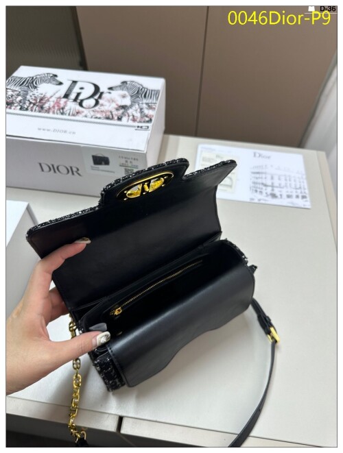 0046Dior P9