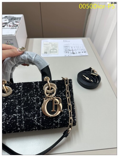 0050Dior P5