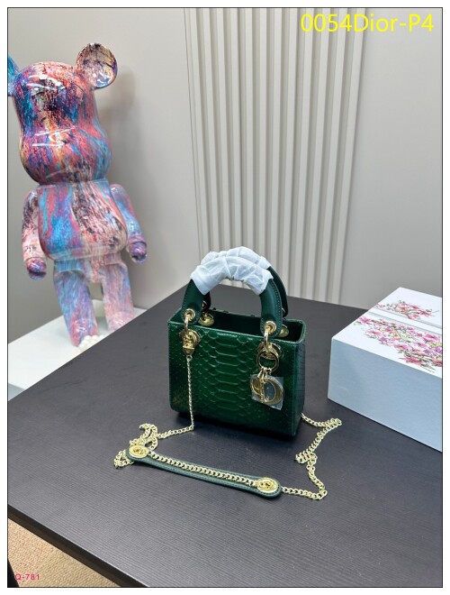 0054Dior P4