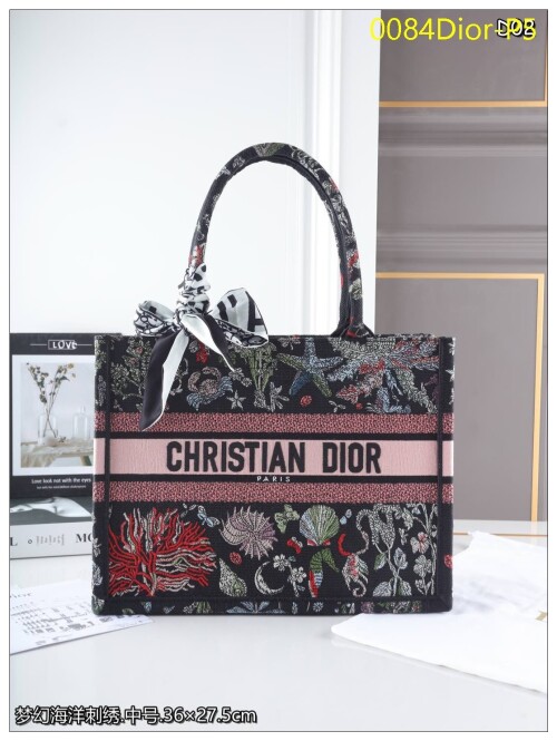 0084Dior P5