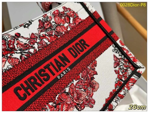 0028Dior P8