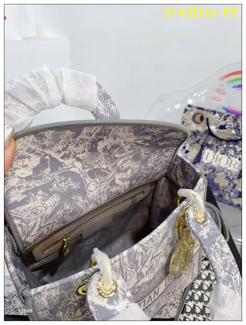 0143Dior P9