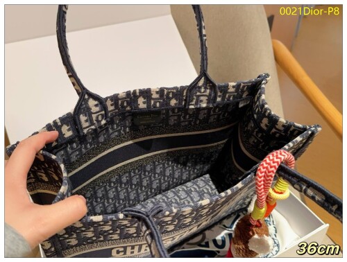 0021Dior P8