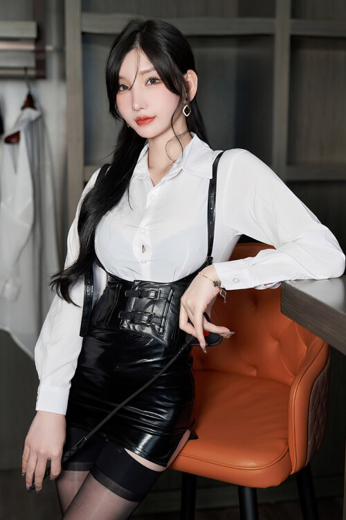 23
