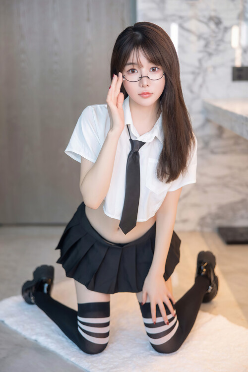 23