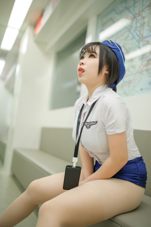 9c28cb9e565d23cd7154e4a8310ce72f.jpg
