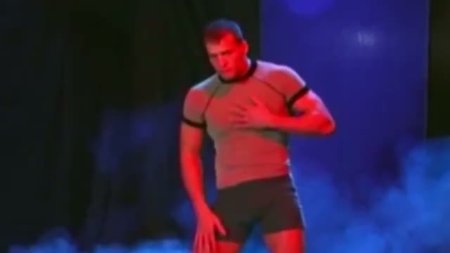 4bb63426a431c8fc35c34698e06b2801.mp4