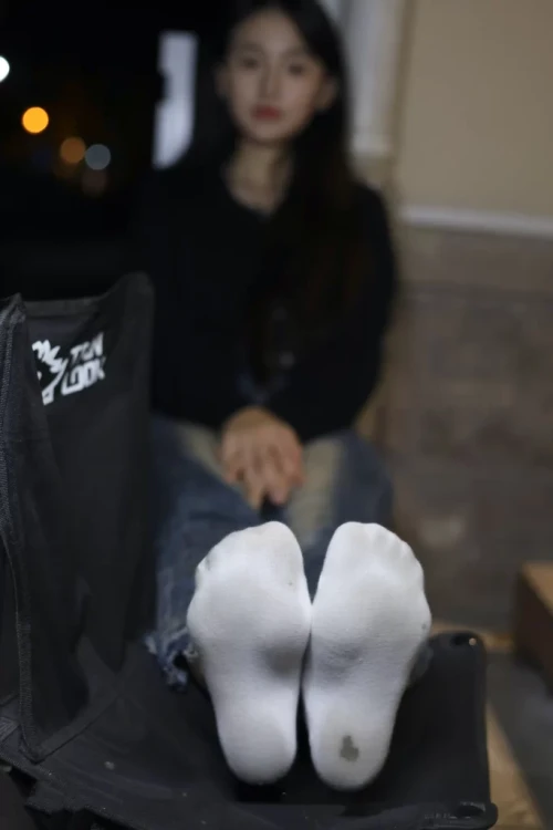 77 4 683x1024