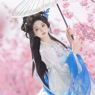 f802a41b1b814408d1dba28f75c6f513
