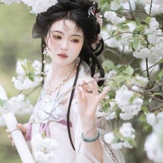 8f58a326f3eda78f058f95d1d6a8f089