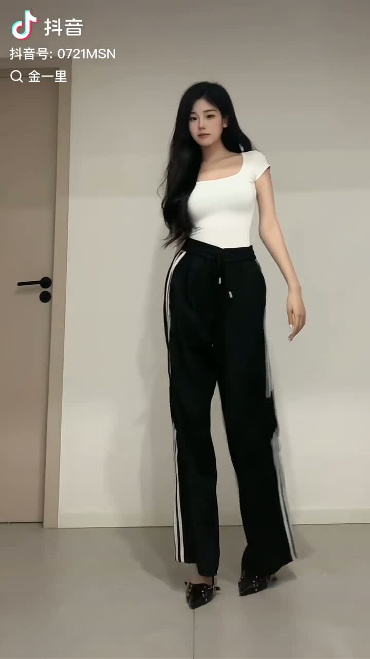 30c6aca574db57b8b6307b85b5bfcc40.mp4
