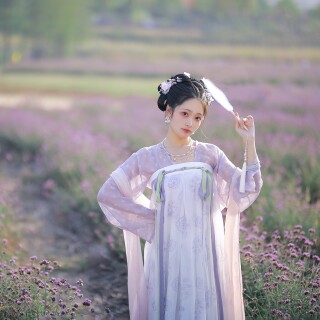 bd5033308c4fbeb18472cfaf88dd8341